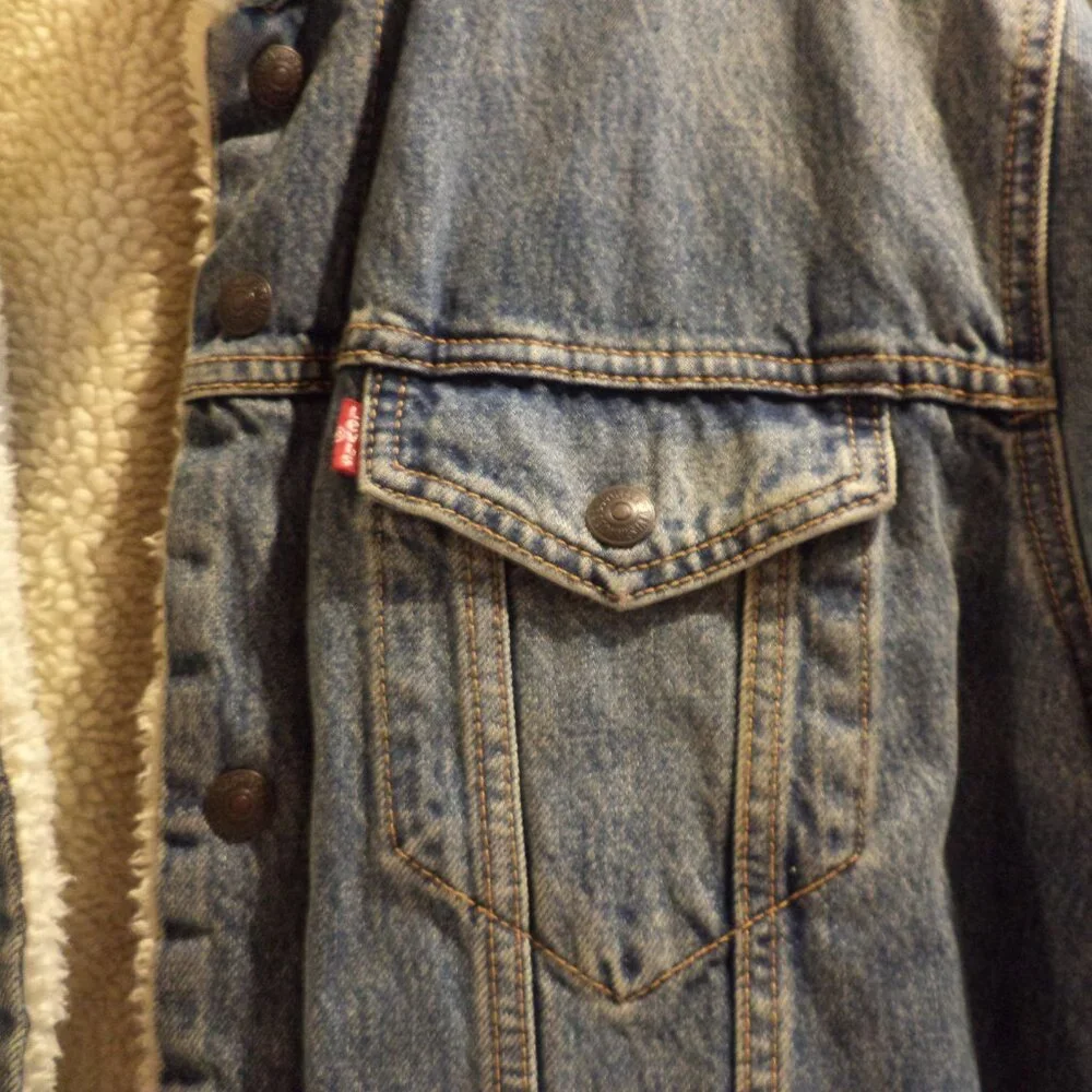 LEVI STRAUSS & CO. JEAN Jacket - DENIM Jacket - Fleece Lined-Loose Fit Size: XXL - Picture 3 of 13